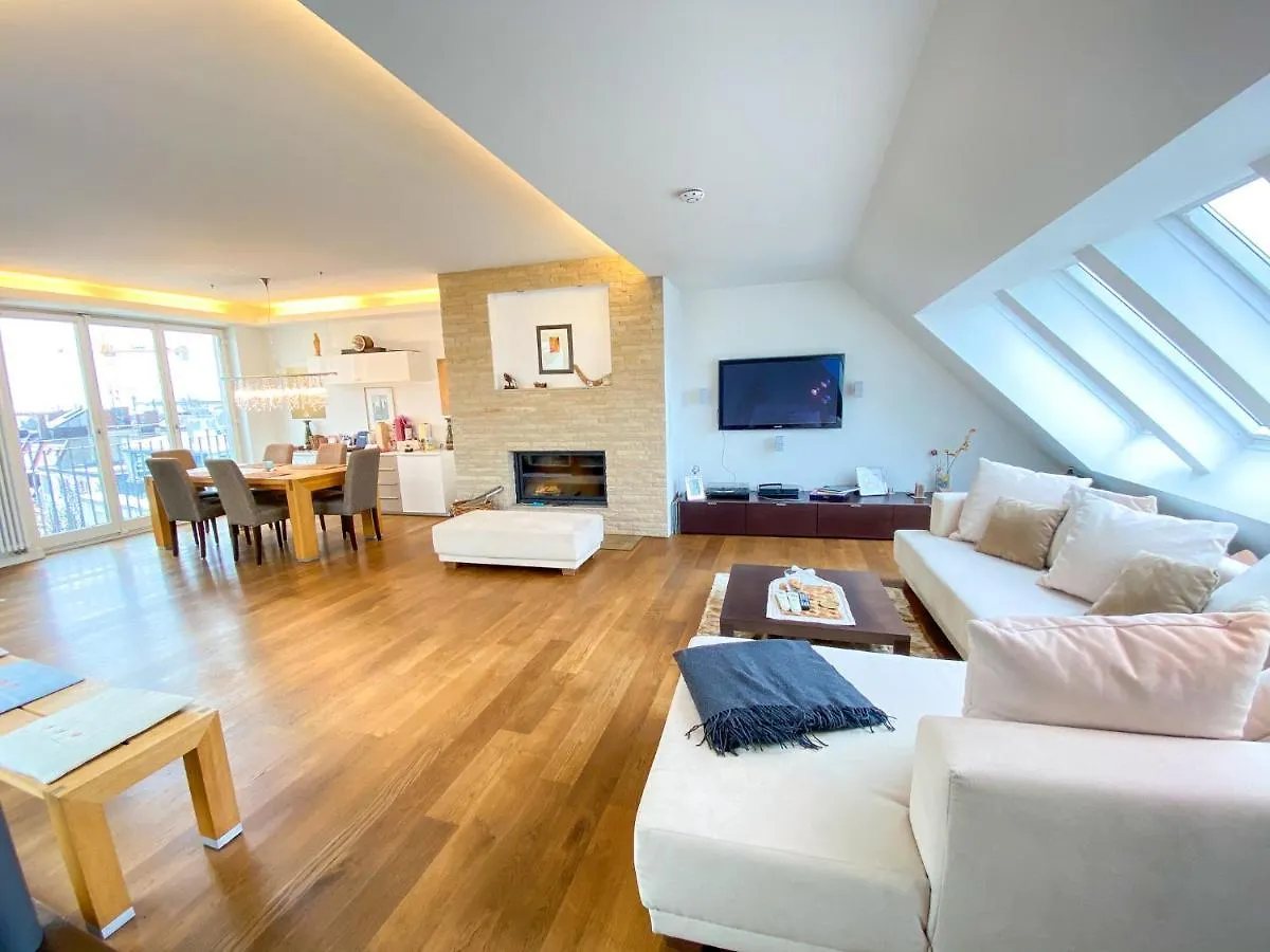 Exklusives Panorama Penthouse Im Herzen Von Munchen, Dachterasse, Kamin Daire